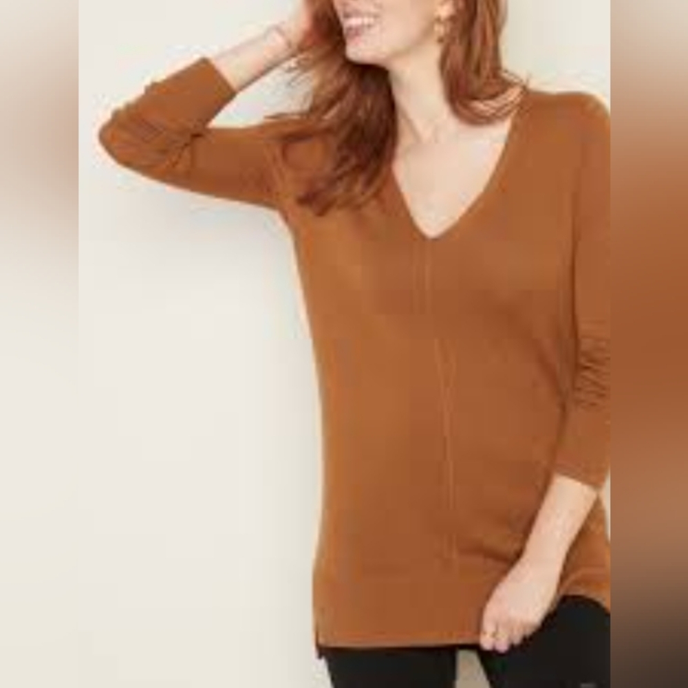 Old Navy V-Neck Sweater - Picture 1 of 7